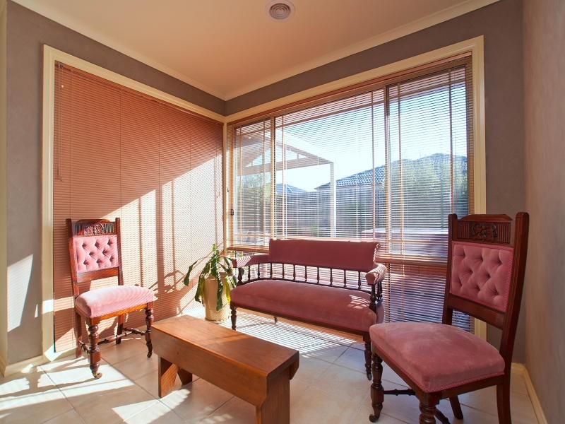 13 Wicklow Drive, Cranbourne VIC 3977