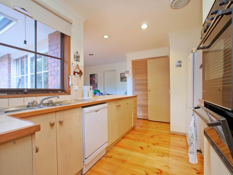 14 Dueran Street, Mount Eliza VIC 3930