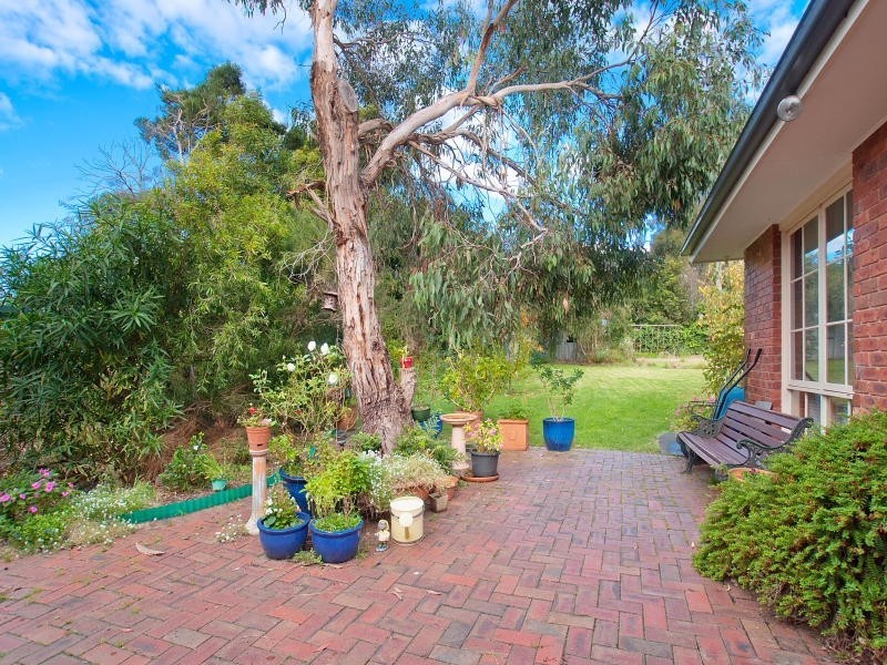 14 Dueran Street, Mount Eliza VIC 3930