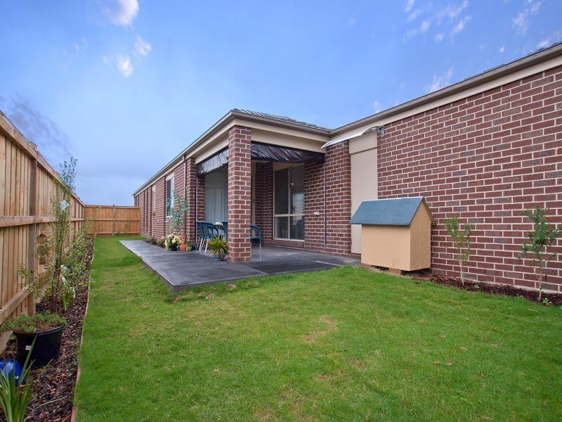 12 Hogan Steet, Cranbourne East VIC 3977