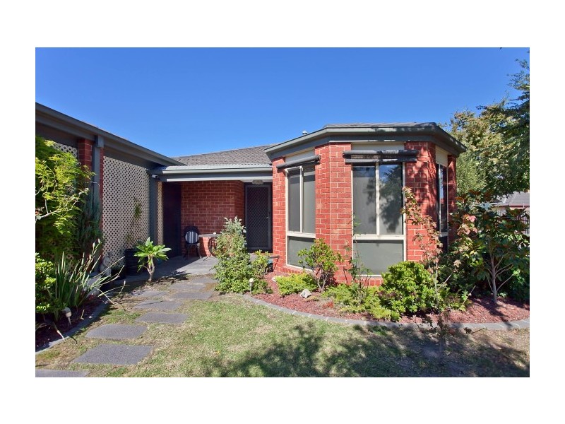 13 Tranter Square, Lynbrook VIC 3975