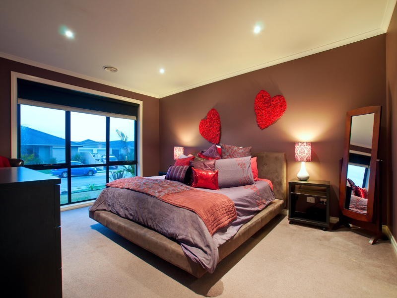 9 Lahinch Grove, Cranbourne VIC 3977