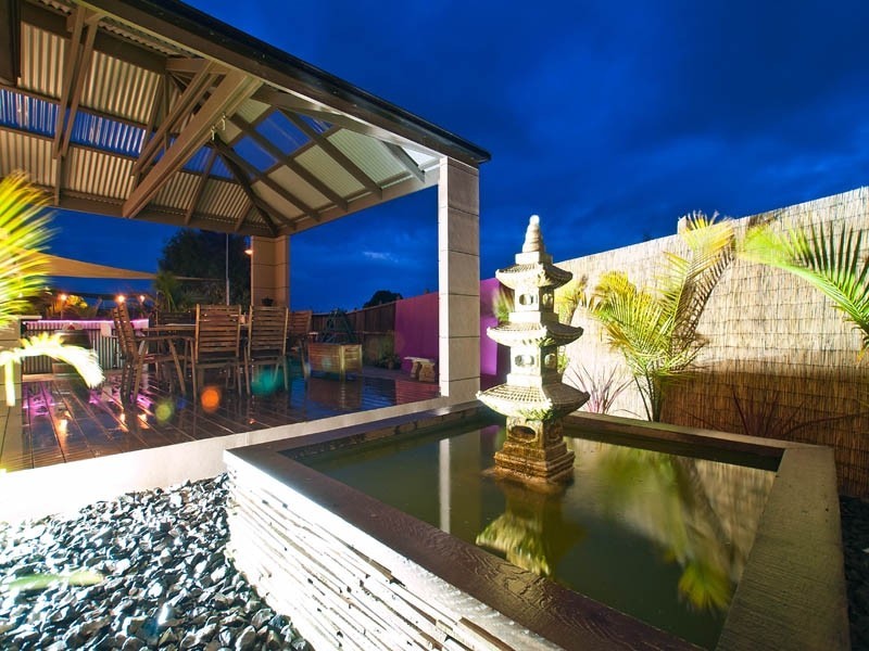 9 Lahinch Grove, Cranbourne VIC 3977