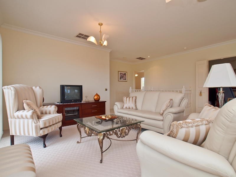 8 Port Phillip View, Frankston South VIC 3199