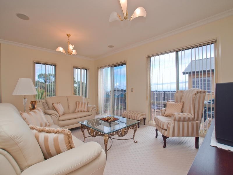 8 Port Phillip View, Frankston South VIC 3199