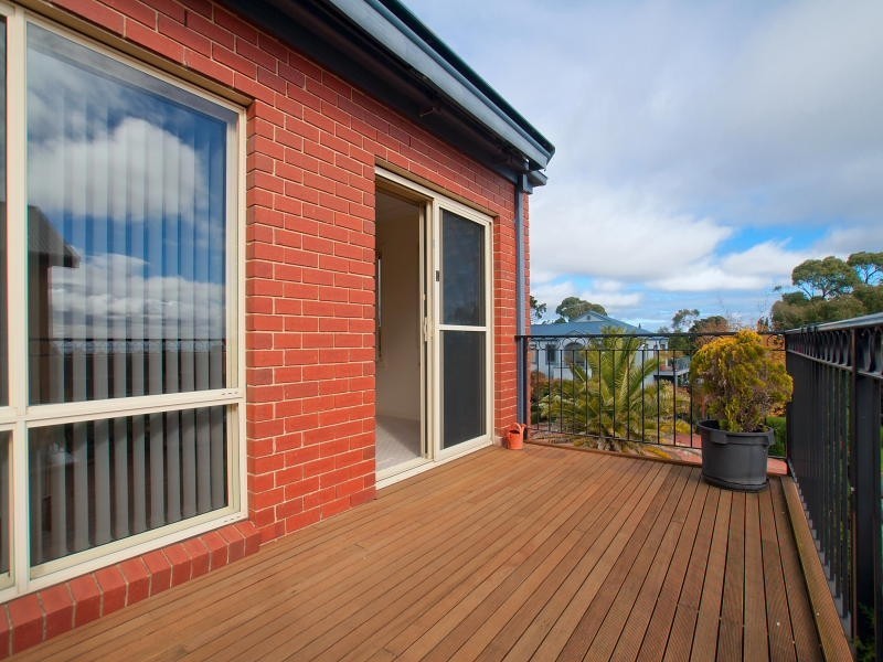 8 Port Phillip View, Frankston South VIC 3199