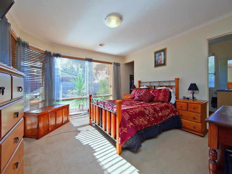 24 Brumbys Road, Carrum Downs VIC 3201