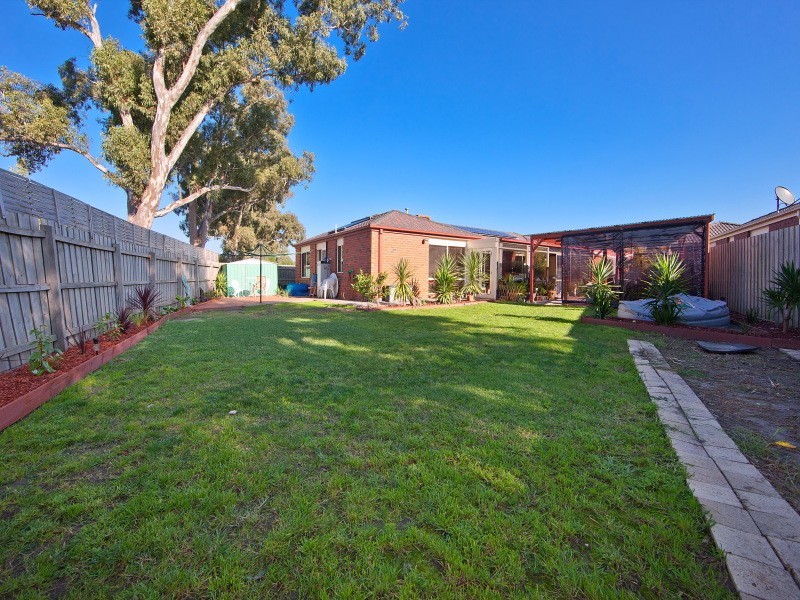 24 Brumbys Road, Carrum Downs VIC 3201