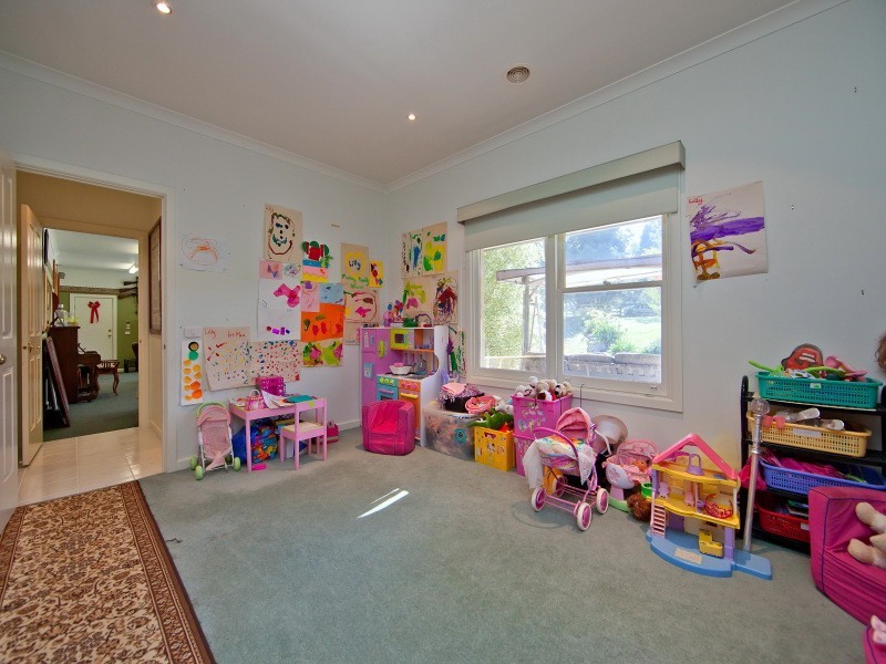 15 Walter Way, Cranbourne South VIC 3977