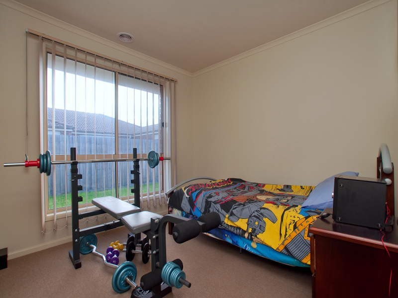 25 Kingdom Drive, Cranbourne VIC 3977