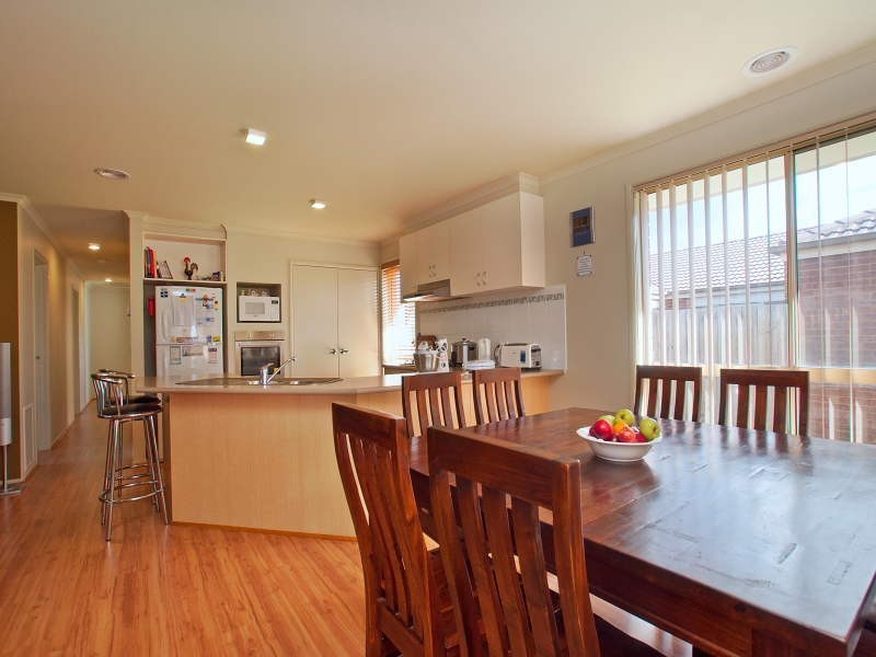 25 Kingdom Drive, Cranbourne VIC 3977