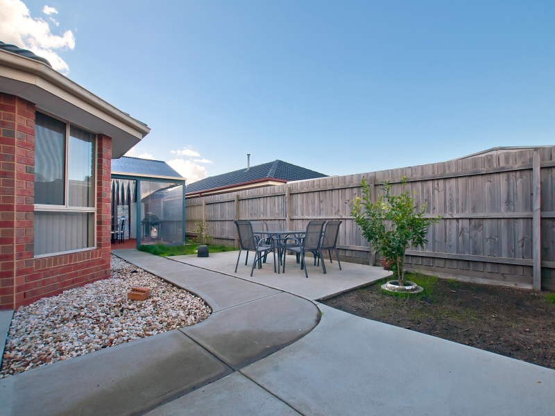 25 Kingdom Drive, Cranbourne VIC 3977