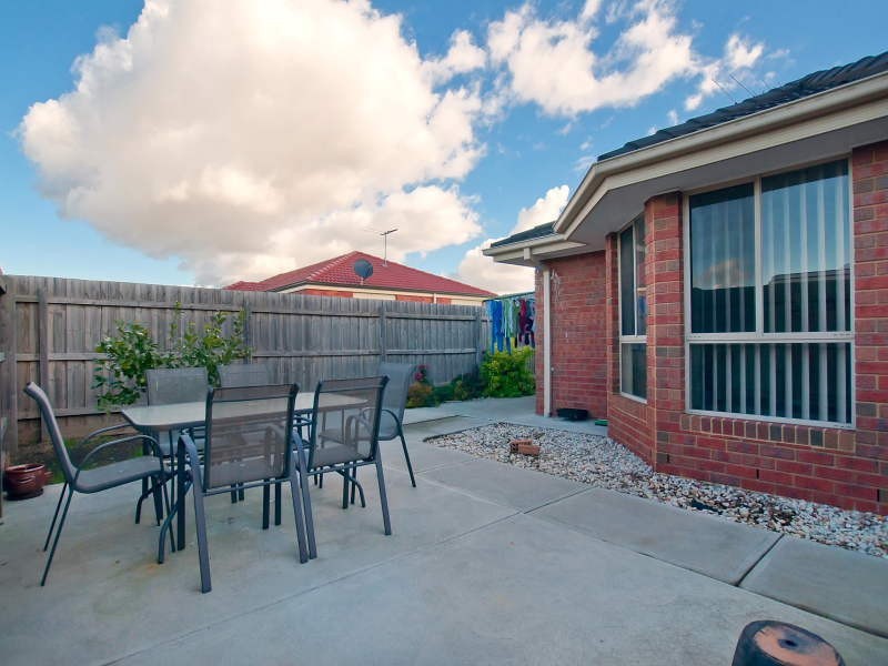 25 Kingdom Drive, Cranbourne VIC 3977