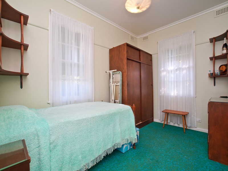 24 Foot Street, Frankston VIC 3199