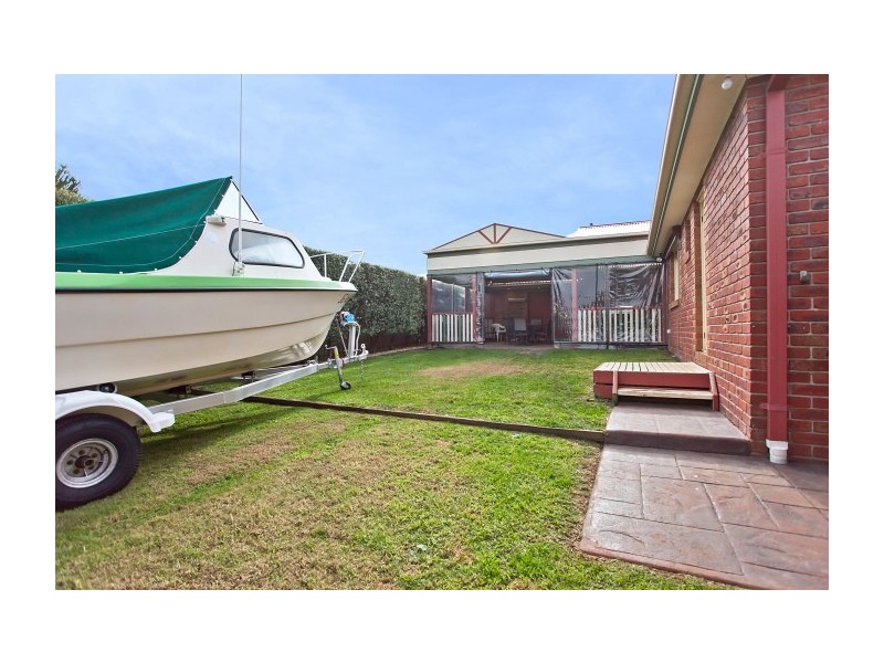 12 Cameron Court, Somerville VIC 3912