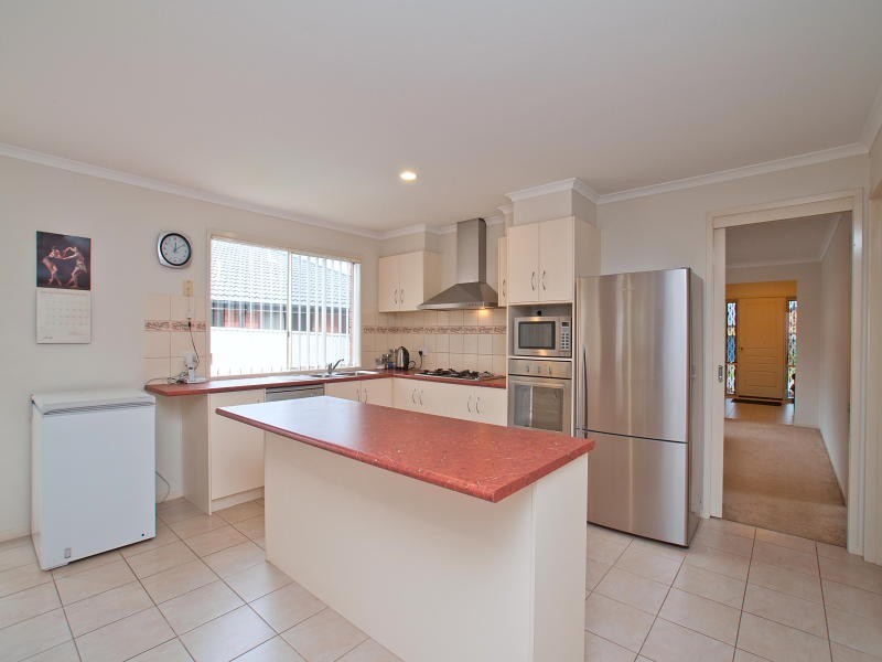 49 Hunt Club Boulevard, Cranbourne VIC 3977