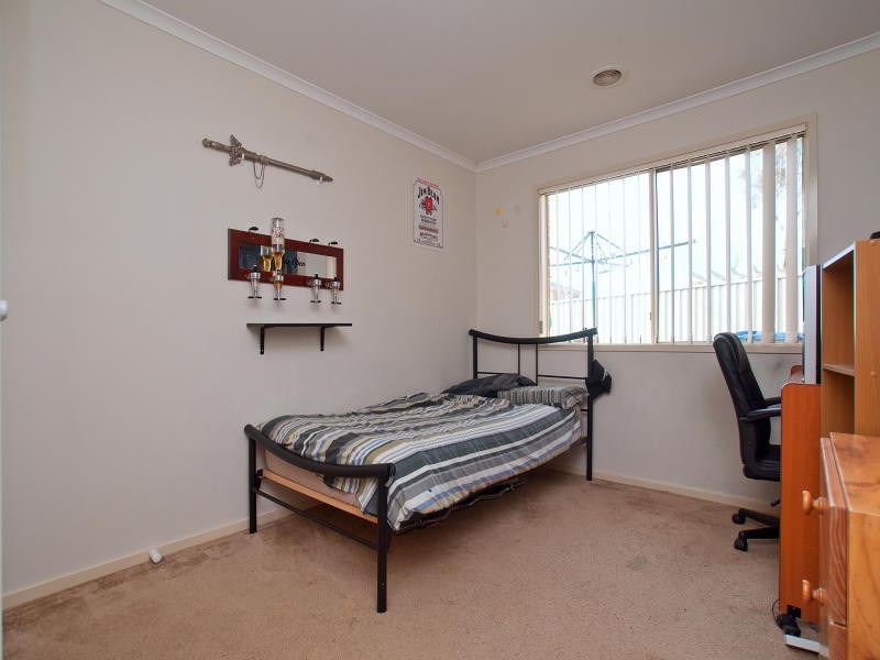 49 Hunt Club Boulevard, Cranbourne VIC 3977