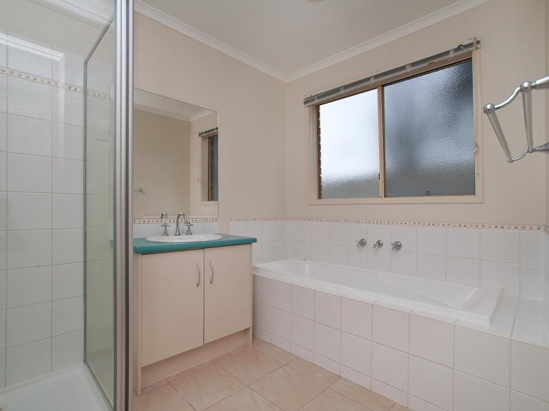 49 Hunt Club Boulevard, Cranbourne VIC 3977