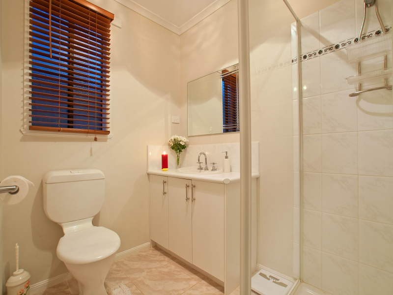 10 Fiander Close, Cranbourne East VIC 3977