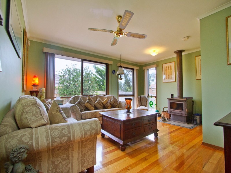 9 Malcolm Road, Langwarrin VIC 3910