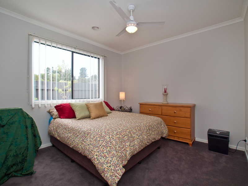 1/21 Raneen Drive, Langwarrin VIC 3910