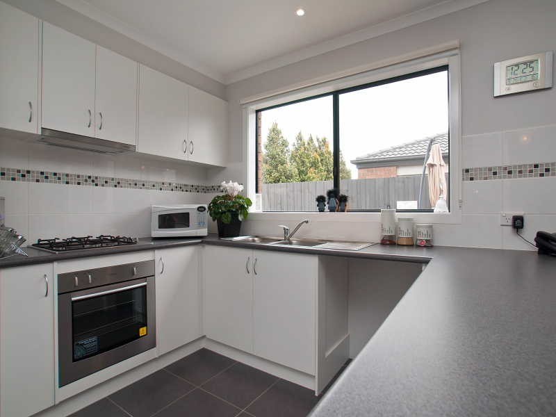 1/21 Raneen Drive, Langwarrin VIC 3910