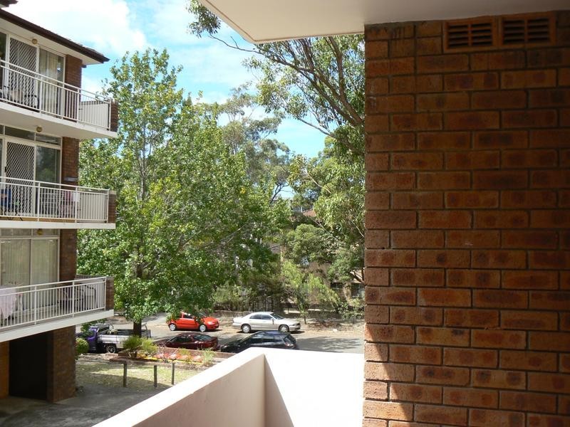 2/19 Lachlan Avenue, Macquarie Park NSW 2113