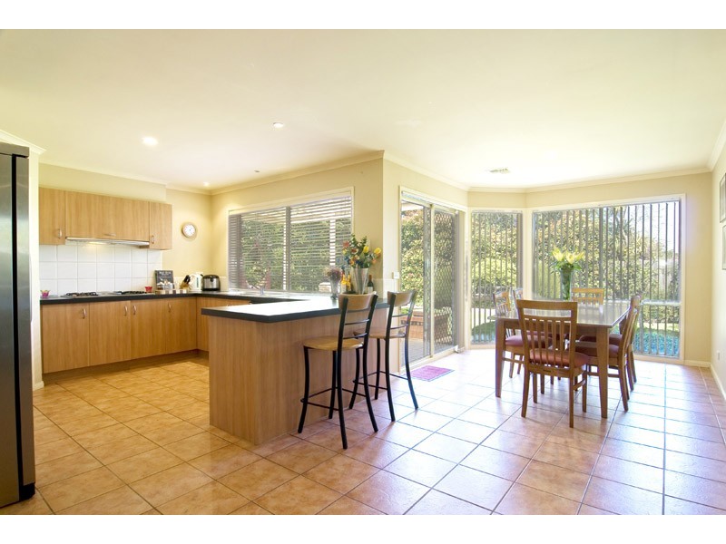 2 Berl Court, Blackburn South VIC 3130