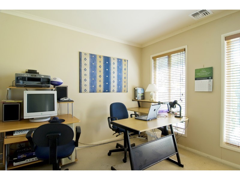 2 Berl Court, Blackburn South VIC 3130