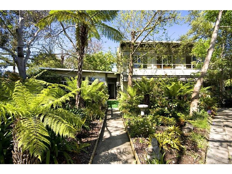 7 Gresham Place, Blackburn VIC 3130