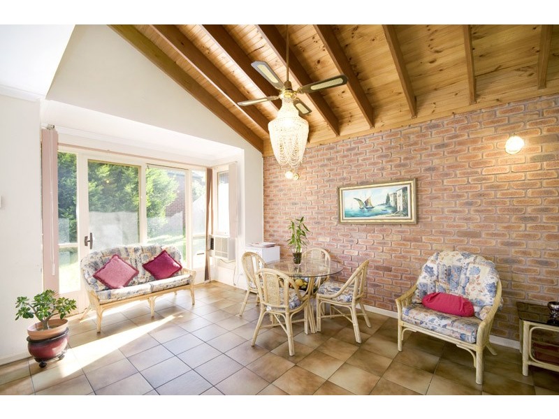 13 Fulton Crescent, Burwood VIC 3125