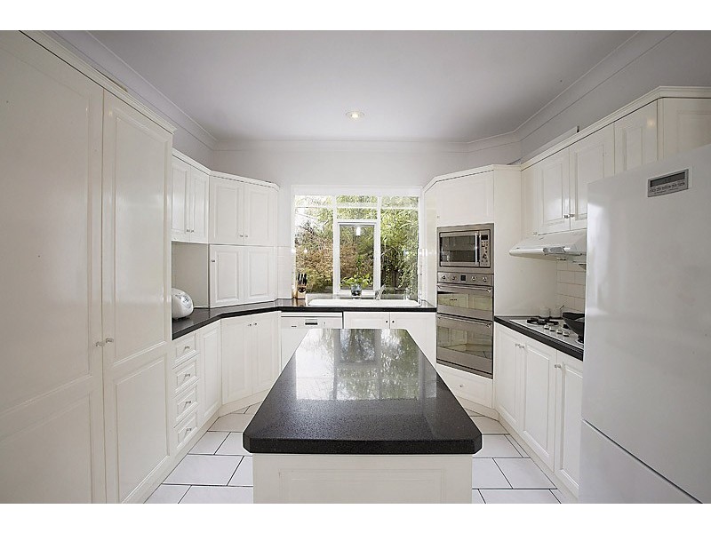 38 Yarrbat Avenue, Balwyn VIC 3103