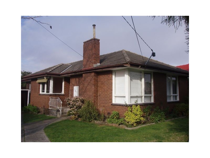12 Edgewood Avenue, Burwood East VIC 3151