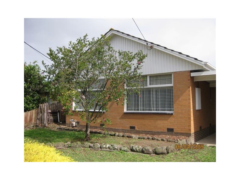 16 Newhaven Road, Burwood East VIC 3151