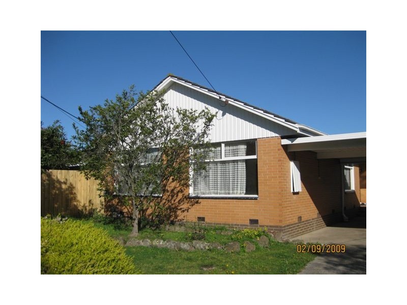 16 Newhaven Road, Burwood East VIC 3151