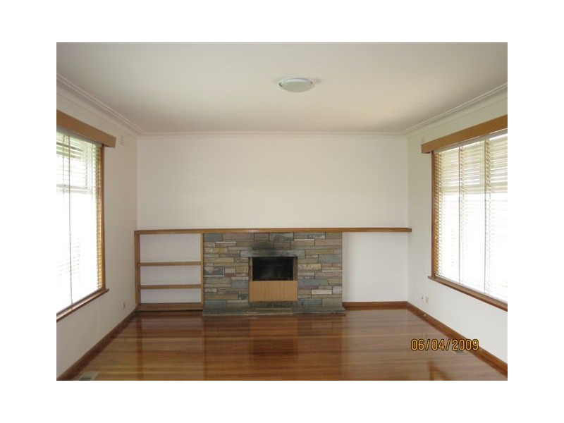 16 Newhaven Road, Burwood East VIC 3151