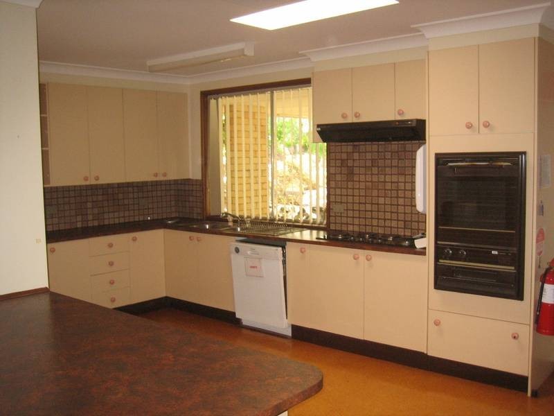 6 Lewin Street, Springwood NSW 2777