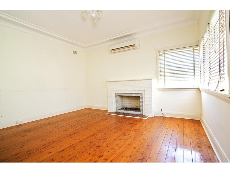 312 Macquarie Road, Springwood NSW 2777