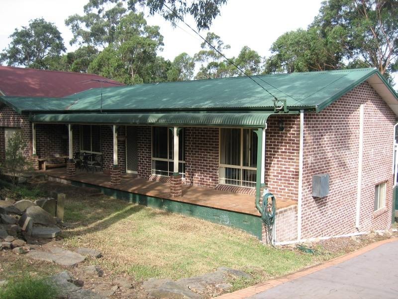 85 roberts parade, Hawkesbury Heights NSW 2777