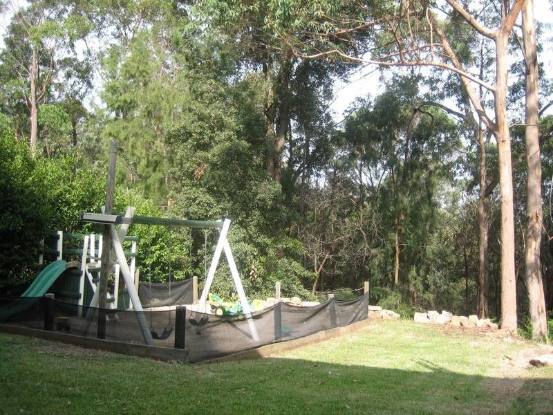 85 roberts parade, Hawkesbury Heights NSW 2777