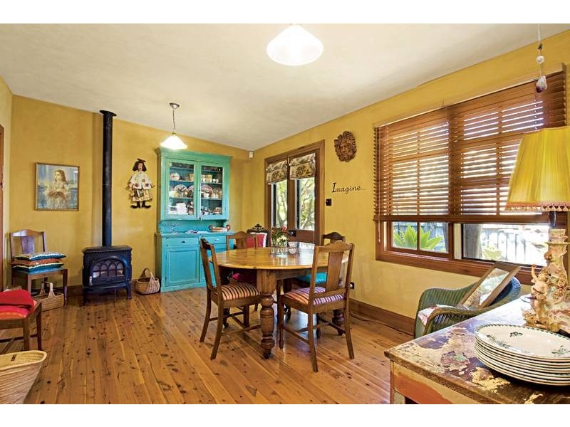 19 Mona Rd, Woodford NSW 2778