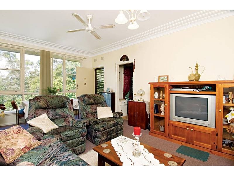 12 Hawkesbury road, Springwood NSW 2777