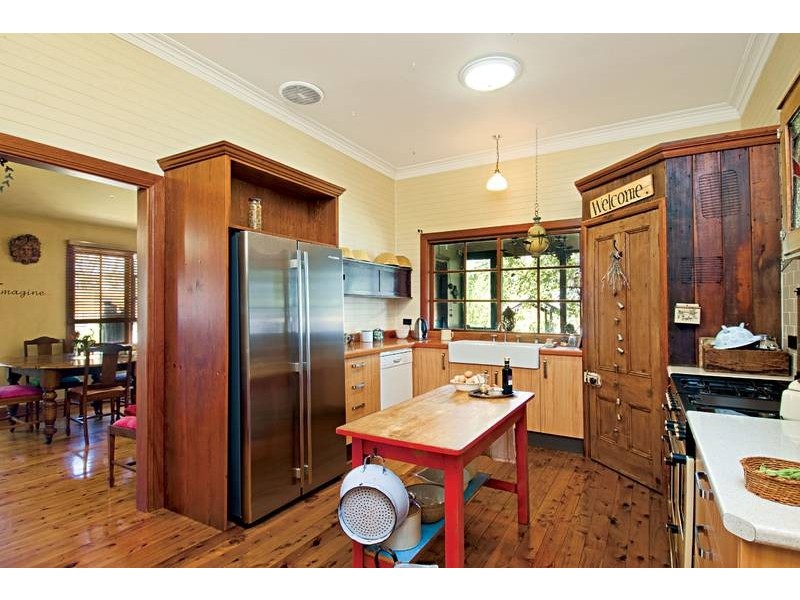 19 Mona Road, Woodford NSW 2778