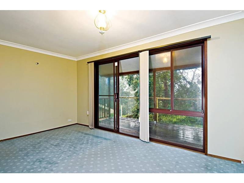 9 Deakin Close, Springwood NSW 2777