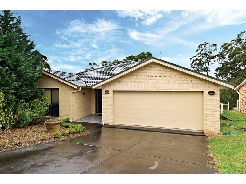 20 Pentlands Ave, Winmalee NSW 2777