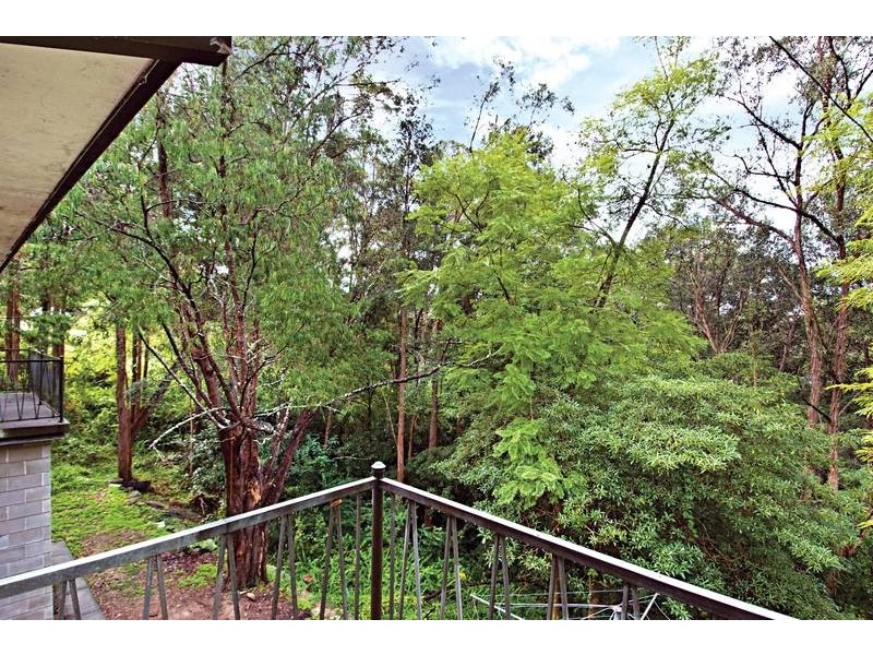 18 Ross Crescent, Blaxland NSW 2774