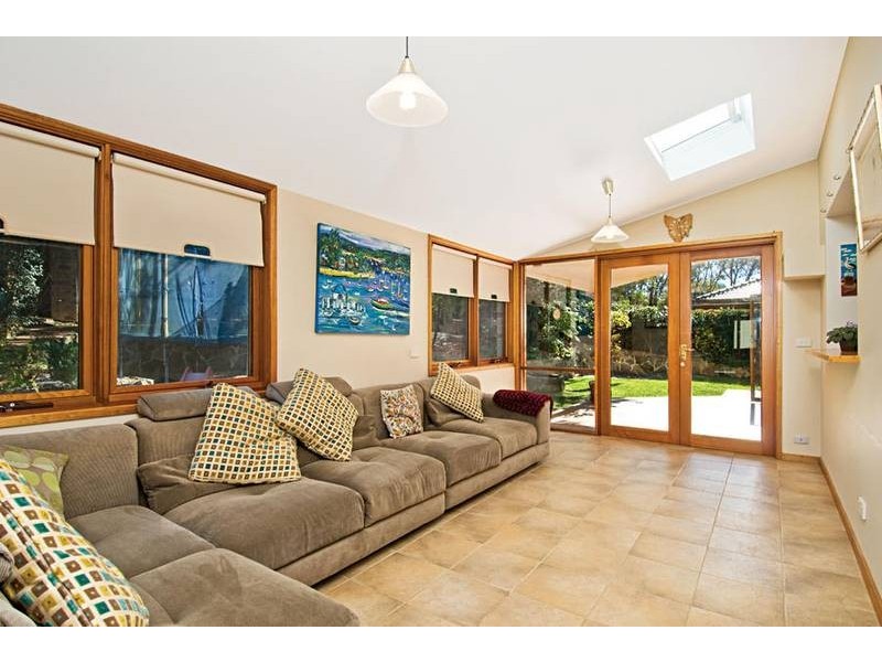 2 Saggas Street, Springwood NSW 2777