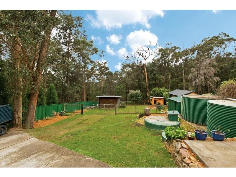 15 Colville Road, Yellow Rock NSW 2777