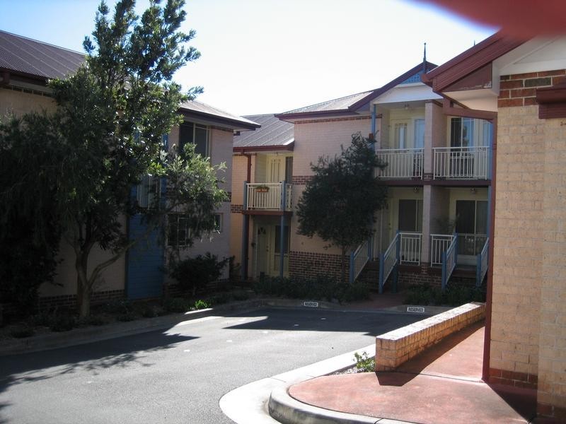 9/10-11 Ferguson Road, Springwood NSW 2777