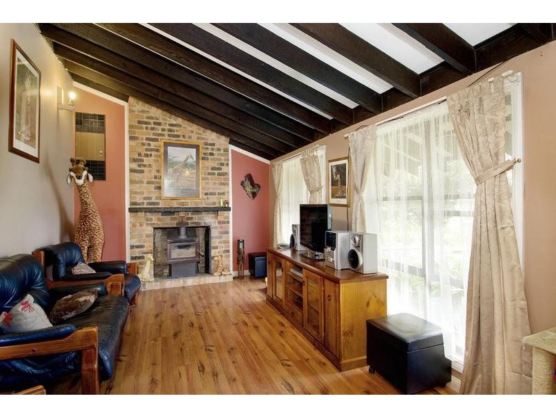 9 Robyn Rd, Winmalee NSW 2777